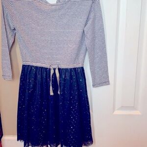 Crewcuts Girls Dress. striped top. Navy tulle skirt with confetti sequins. EUC!